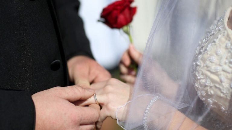 yvenda moore married